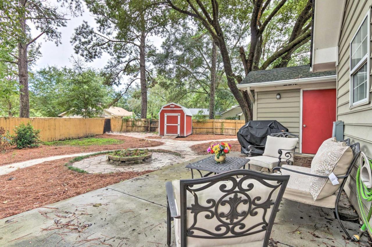 Peaceful Beaufort Home With Front Porch And Grill Exterior photo