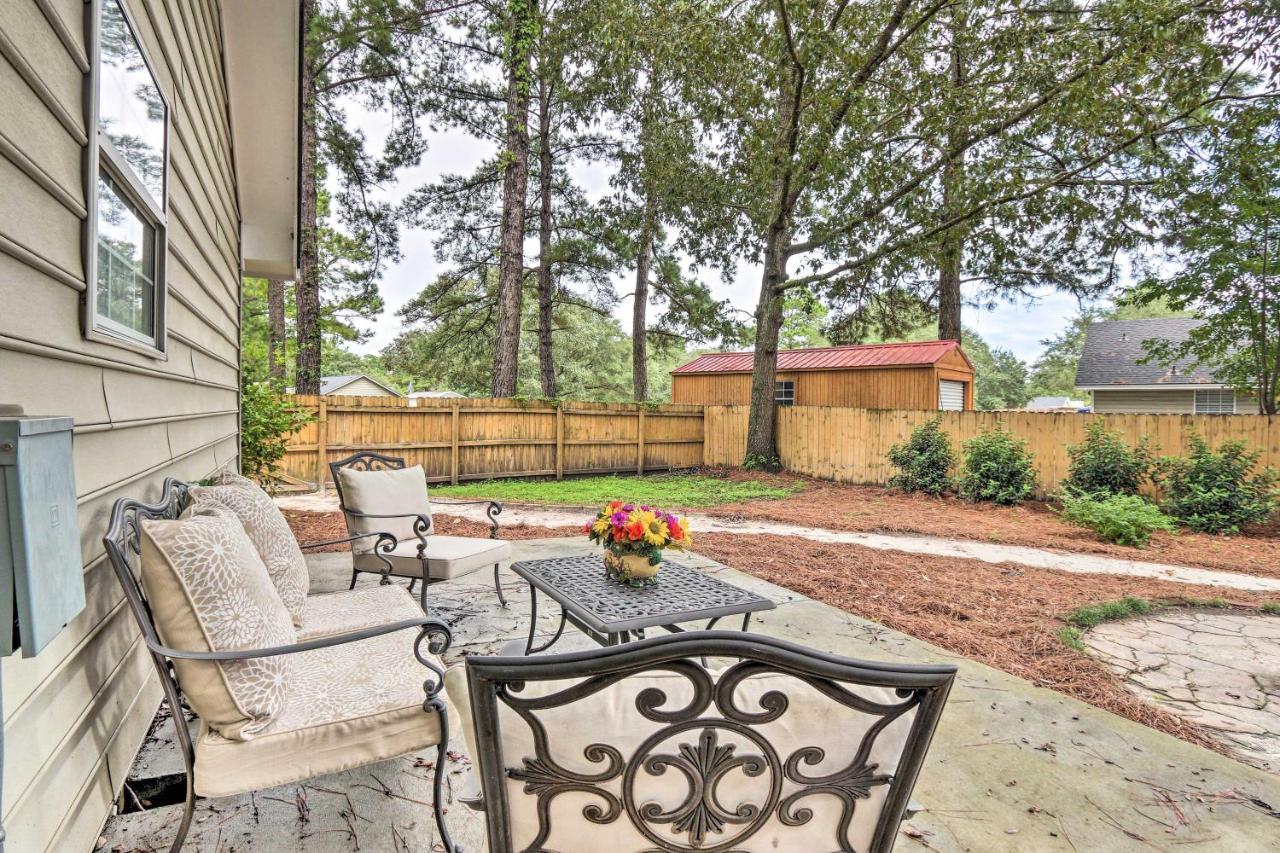Peaceful Beaufort Home With Front Porch And Grill Exterior photo